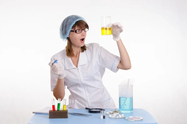 Pharmacist surprised by the results — Stock Photo, Image