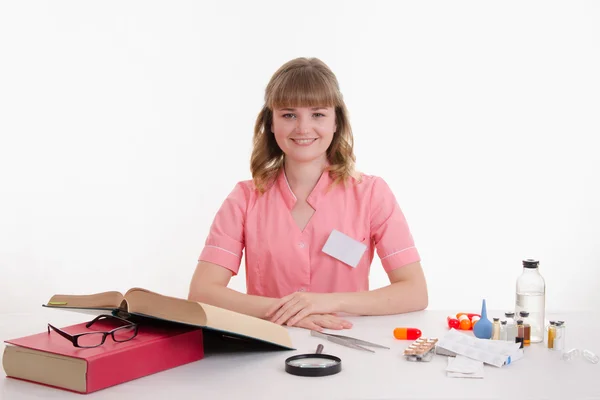 The doctor at your desk — Stock Photo, Image