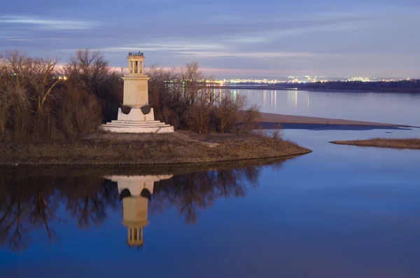 Volga-Don kanalı'nın girişinde deniz feneri — Stok fotoğraf