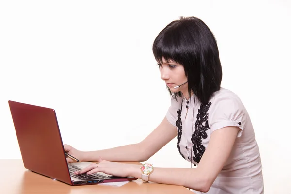 Call-center employee at the desk — Stock Photo, Image