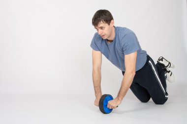 Sporcular tekerlekli suyu hazırlama