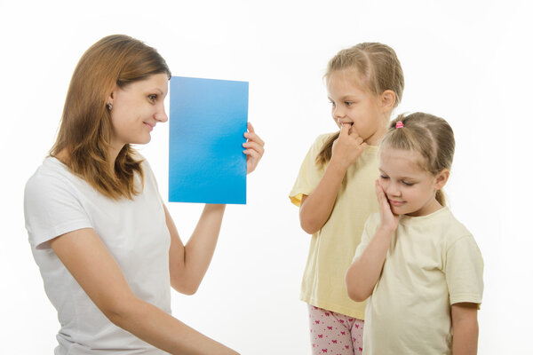 Children color-blind can not determine color of the picture