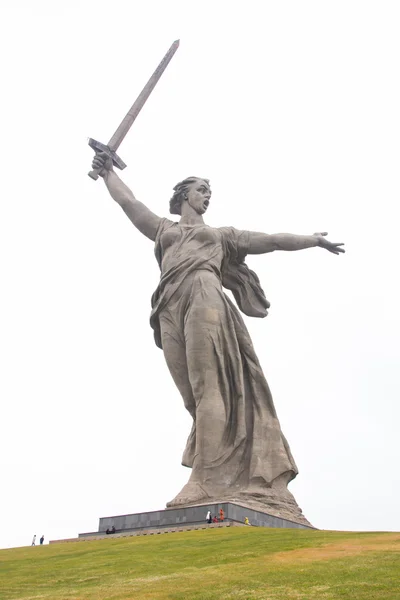L monumento principal "Patria llama" complejo histórico-memorial "A los Héroes de la Batalla de Stalingrado " — Foto de Stock