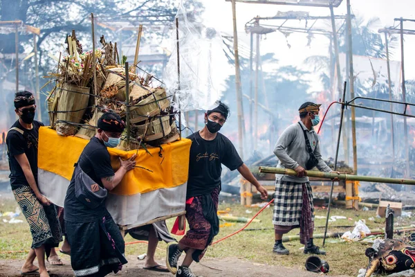 Фото Церемонии Кремации Бали — стоковое фото