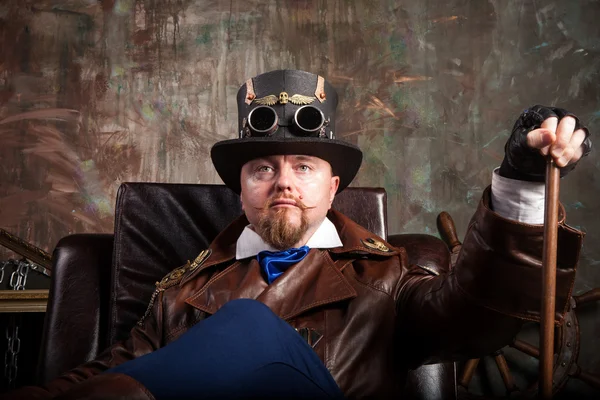 A man dressed in the style of steampunk — Stock Photo, Image