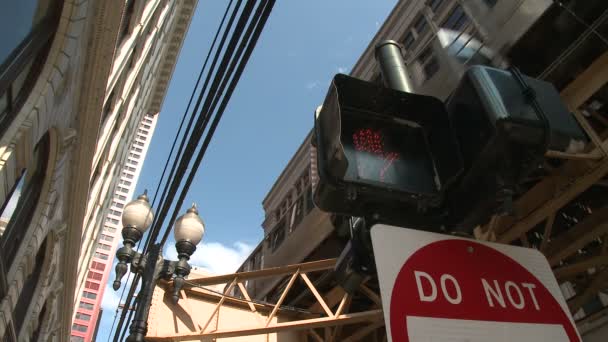 Chicago's elevated train system — Stock Video