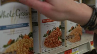 Tipik bir Amerikan bakkal sahneleri