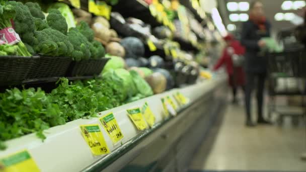Scény z typický americký obchod s potravinami — Stock video