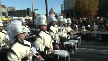 Drumline gerçekleştirmek geçit töreninde