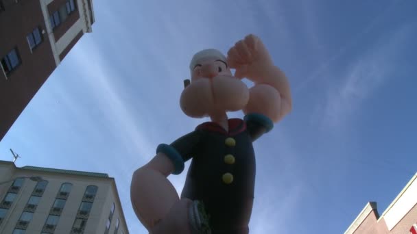 Ballon Popeye au défilé — Video