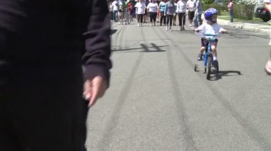 Maraton insanların büyük kalabalık