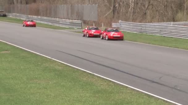 Racewagen Mazdas — Stockvideo