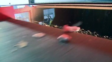 Modern geri dönüşüm adımları sahneleri bakmak