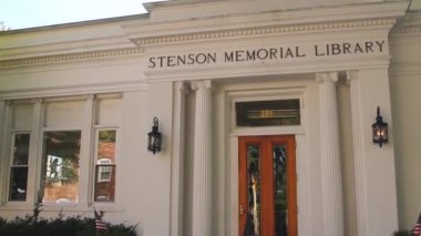 Stenson Memorial Kütüphane Binası ve saat