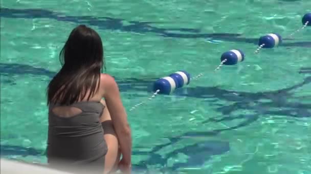 Club plavecký bazén (8 z 8) — Stock video