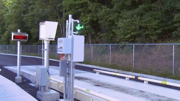 Nos bastidores olhar para os passos da reciclagem moderna — Vídeo de Stock