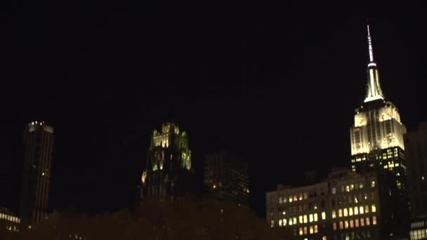 Удивительное ночное пересечение Нью-Йорка — стоковое видео
