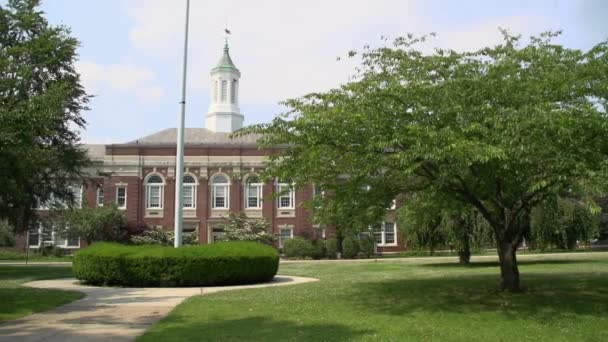 Exterior of brick school (5 of 5) — Stock Video