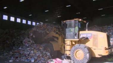 Modern geri dönüşüm adımları sahneleri bakmak