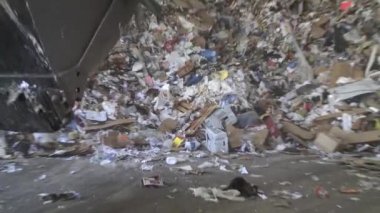 Modern geri dönüşüm adımları sahneleri bakmak