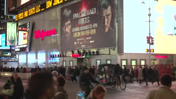 Wunderbare nächtliche Kreuzung in New York City — Stockvideo