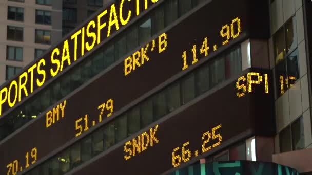 Notícias NYC e marcadores de ações — Vídeo de Stock