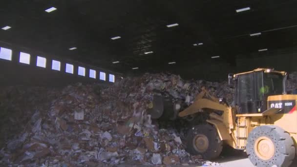 Nos bastidores olhar para os passos da reciclagem moderna — Vídeo de Stock