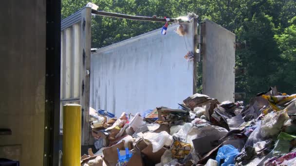 Detrás de escena ver los pasos del reciclaje moderno — Vídeo de stock