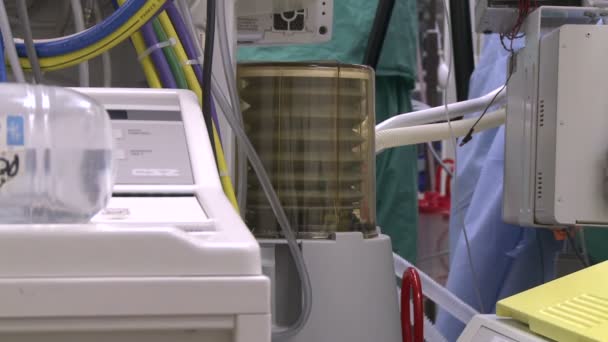 在手术期间的呼吸器 — 图库视频影像