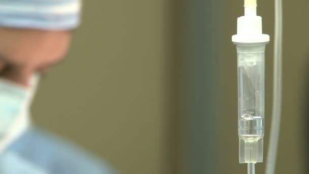 Vue du travail à l'intérieur d'une unité chirurgicale robotisée 