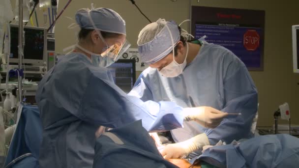 Chirurgie robotique de l'utérus — Video