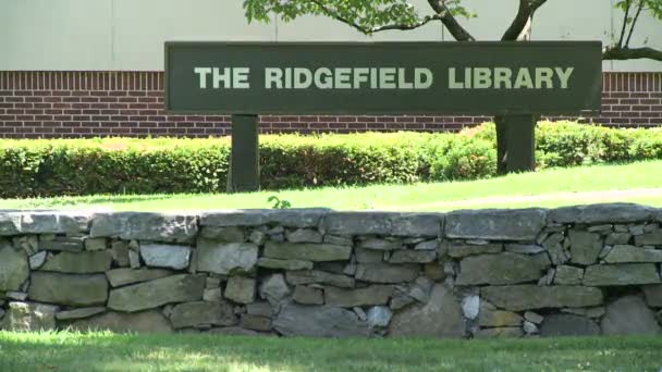 Ridgefield bibliotek (1 av 2) — Stockvideo