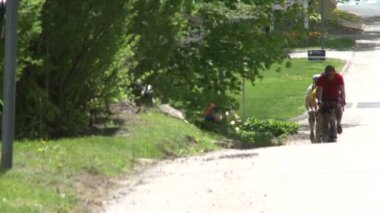Bisikletçiler Road (1 / 9 yanında sürme)