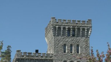 Taş ile gözetleme kulesi (1 / 3 üst bina)