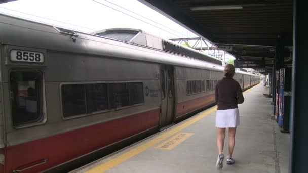 Passenger boarding train (2 of 2) ) — стоковое видео
