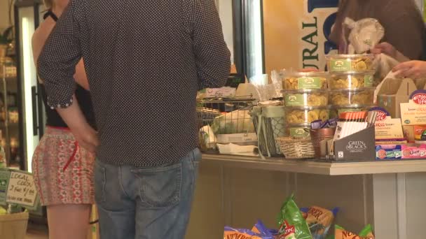 Purchasing food (3 of 4) — Stock Video