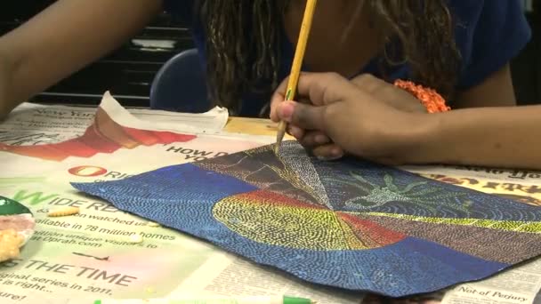 Junior high students working in art class (1 of 9) — Stock Video