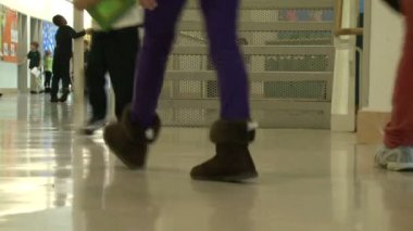 Merdiven (2 / 2 geliyor ilköğretim okulu öğrenci)