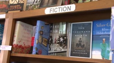 Bir kitap satış kurgu bölümünü arıyor