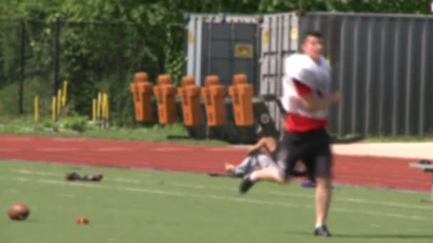 High school football team at practice  (5 of 11) — Stock Video
