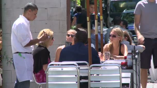 Dining Outside on the Sidewalk (4 of 5) — Stock Video