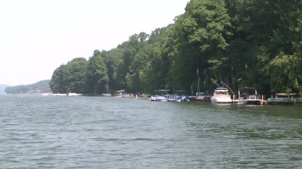 Boats privately docked along river — Αρχείο Βίντεο