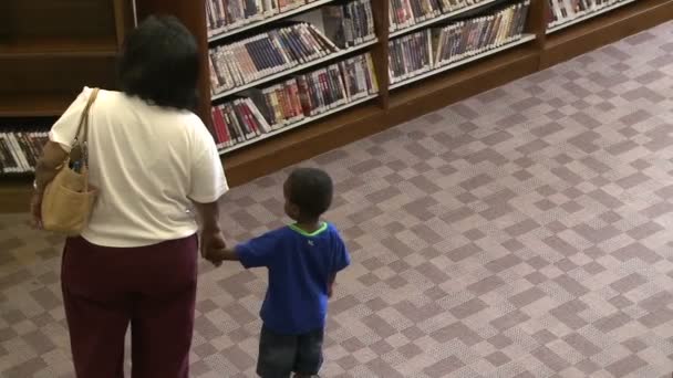 Inside the Trumbull Library (5 of 5) — Stock Video