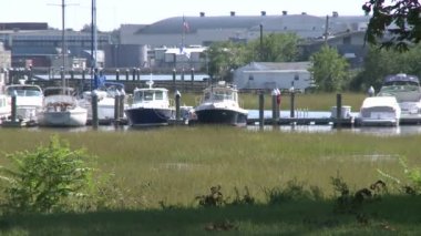 Dock field yakınındaki adlı teknelerin görüntülemek