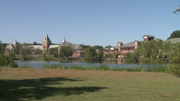 Escola junto ao lago (3 de 7) ) — Vídeo de Stock