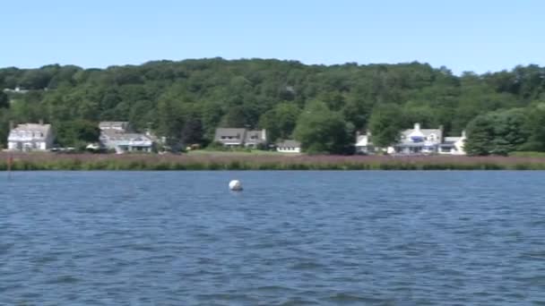 Barcos de luxo na baía (6 de 15 ) — Vídeo de Stock