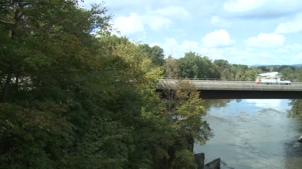 Puente lateral del país — Vídeo de stock