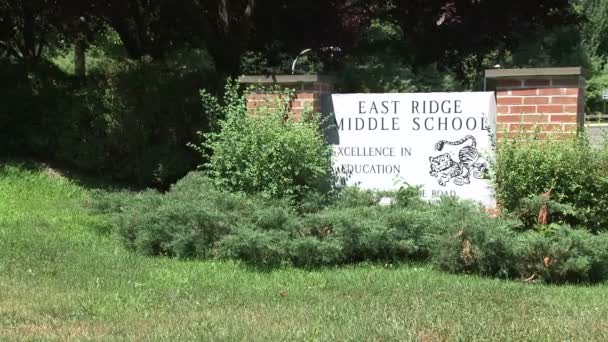 East Ridge Middle School (2 av 3) — Stockvideo