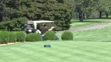 Golf arabası boyunca ders sürüş