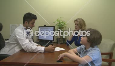 Bir aile ile bir toplantı tıbbi durumları hakkında mı doktor